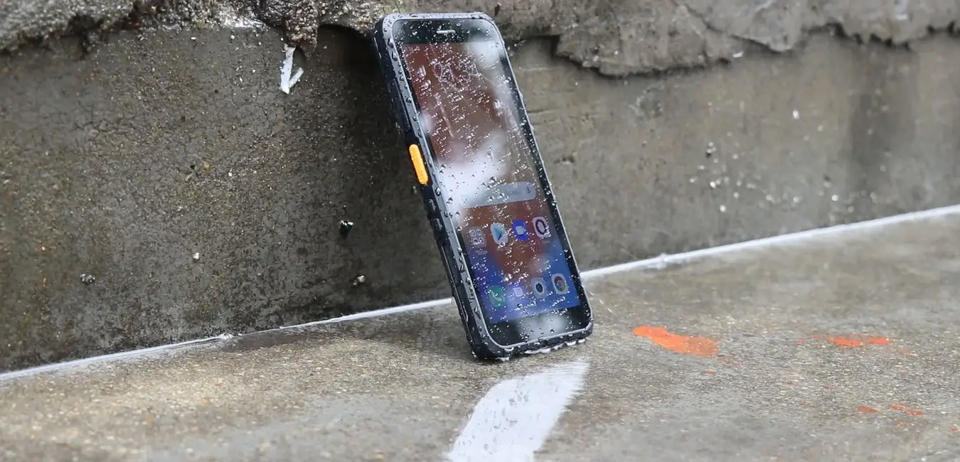 the-surprising-em-t60-rugged-handheld-that-is-built-for-work-6.webp the-surprising-em-t60-rugged-handheld-that-is-built-for-work-6.webp